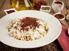 Turkish pasta: aprenda a fazer a massa turca viral que está bombando no TikTok e vale cada garfada