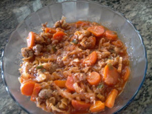 Repolho refogado com lingüiça e cenoura