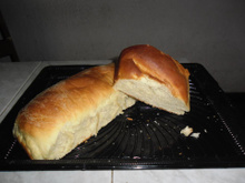 Pão caseiro com linguiça