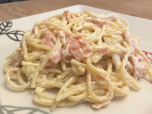 Espaguete com Requeijão e Presunto