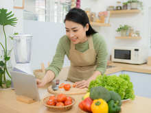 Comprei este iPad com quase R$ 2 mil de desconto e agora tenho minhas receitas favoritas na palma da mão