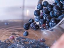 Como lavar mirtilos da maneira correta: especialistas explicam como fazer e os erros que devem ser evitados