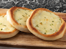 Com quantos anos você descobriu que dá para fazer esfirra do Habib's em uma versão que cabe na sua dieta?