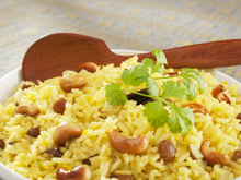 Arroz de Natal especial é de comer rezando e simples de fazer: veja o modo de preparo