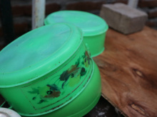 Poucos sabem, mas sou técnico em alimentos e garanto: "Usar tupperware em mau estado de conservação é perigoso. É essencial saber como identificar quando se livrar deles"