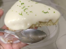 Bolo de chocolate branco