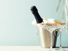 Champanheira: as melhores opções para armazenar seu champanhe e manter a bebida gelada