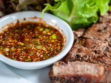 O molho que transforma qualquer carne ou salada fácil de fazer e com um ingrediente que você nunca pensou usar