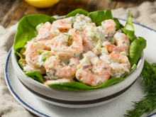 5 versões de salada de maionese para sair da mesmice e surpreender no almoço de domingo