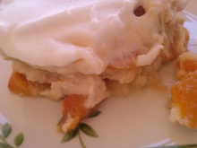 Pavê de pêssego com bolacha de champanhe