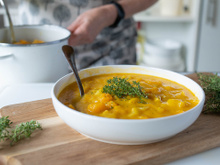 Nem muito espessa, nem muito líquida: a sopa caseira fica na textura perfeita graças a esse simples truque de chef