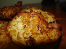 Bolinhos de batata e cebola