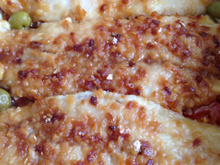 Peixe com creme de cebola