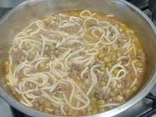 Sopa de carne moída com legumes
