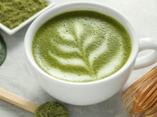 Bebi chá verde em vez de café durante um mês e esperava tudo menos esse resultado