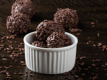 Alô, formiguinha: aprenda a fazer 5 doces bem brasileiros na airfryer. É muito fácil!