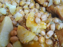Bacalhau com grão-de-bico ensopado