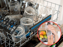 Vidros opacos e esbranquiçados depois de usar a lava-louça? Descubra o motivo e como deixar copos e tigelas brilhando de novo