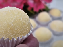 “Toda vez que eu precisava de dinheiro eu fazia esse docinho”: receita sabor maracujá não vai ao fogo e tem poucos ingredientes