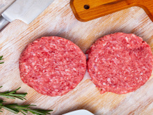 Como diz um açougueiro: o segredo para distinguir um bom hambúrguer de um hambúrguer realmente ruim é…