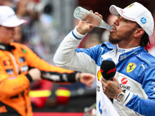 7 hábitos alimentares de Lewis Hamilton que todo vegano deveria adotar para viver melhor (mais energia e alta performance!)