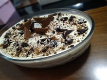Torta de bolacha com nata e leite condensado