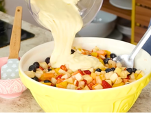 Salada de frutas com creme de maracujá: sobremesa refrescante é sucesso nas festas de fim de ano da minha família, faça bastante para não dar briga