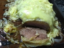 Picanha com queijo e cebola na manteiga