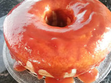 Bolo de fubá com goiabada