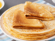 As lendárias panquecas da minha avó: massa leve e fofa é o café da manhã tradicional de fim de semana na minha casa