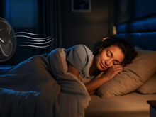 Com quantos anos você descobriu que se você dormir com o ventilador ligado a noite toda, é isso que acontece com seu corpo?