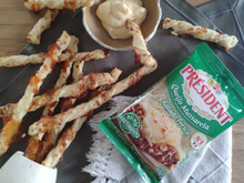 Palitos torcidos de queijo