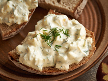 Chega de comer ovo igual todo dia, inove com essa receita para um café da manhã nutritivo e saboroso