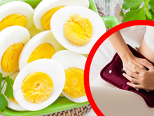 Faz mal comer ovo menstruada? Entenda se proteína influencia na cólica e outros sintomas
