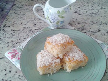 Bolo de iogurte com coco