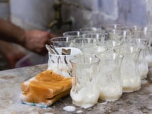 Como lavar copos e taças de vidro: veja o guia do TudoGostoso para deixá-los brilhando e sem manchas de gordura