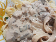 Molho de funghi secchi