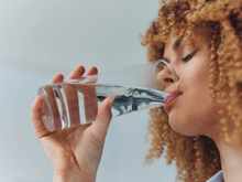 Sua água fica quente rápido? Essa dica fez minha bebida ficar gelada por mais tempo