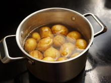 Batata frita melhor que de lanchonete: desvendamos o segredo dessa delícia crocante e sequinha