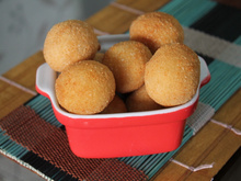 Bolinha de queijo superprática