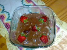 Sobremesa de morango com chocolate