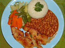 Frango grelhado com legumes