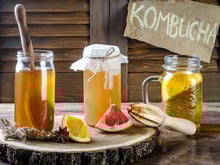 Tudo sobre kombucha: o que é, para que serve, como fazer em casa e quais os benefícios para a saúde