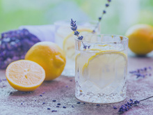 Limonada de lavanda: saiba o que é, conheça os benefícios e como fazer