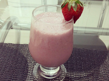 Batida de morango com vinho