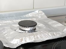 Os perigos do papel-alumínio para o fogão