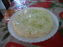Bolo com mousse de limão