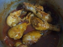 Frango com molho vermelho