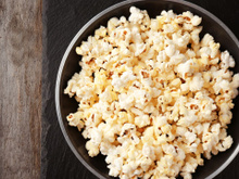 Não acreditei quando o pipoqueiro me disse que o segredo para todos os milhos de pipoca estourarem é deixá-los de molho