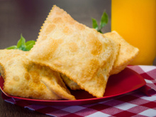 Massa de pastel com creme de leite: como fazer